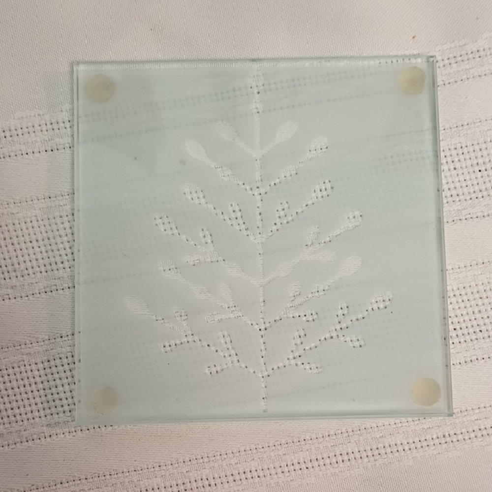 Glass Coaster with Leaf Design Set Of 4